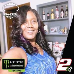 Meet your Posher, Zena